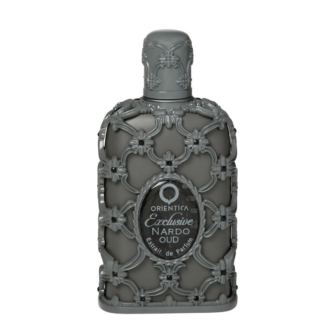 Frasco cinza de Nardo Oud, da Orientica.